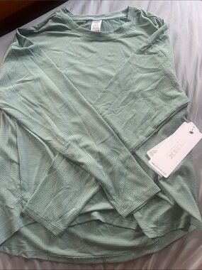 NWT Workout Top